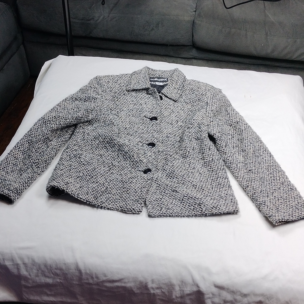 Sag Harbor Petite women's size 6P button down blazer